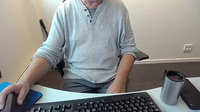 Buggemann live cam on StripChat