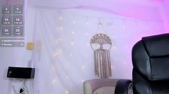 Ginni_charlotte webcam