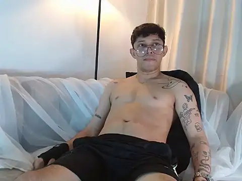 tonysexyboy webcam