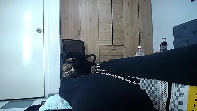 sasi_luna webcam
