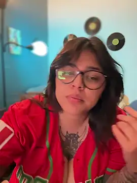 miacanela_xo