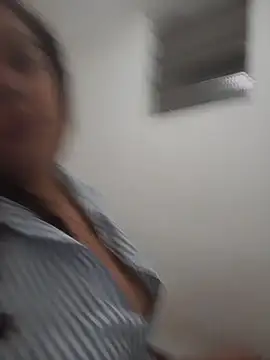 frankwyni live cam preview