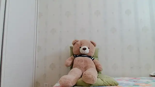 coco-LL live cam on StripChat