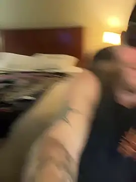 Livingpuddle live cam on StripChat