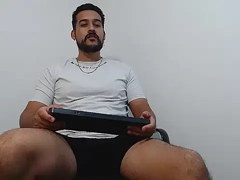 _CHRIS-DENNIS_