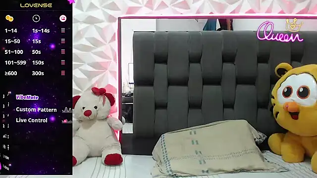 Allie_Vergara webcam