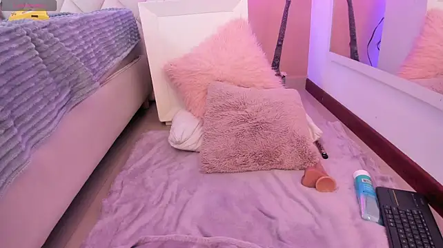 Chloe__fox_
