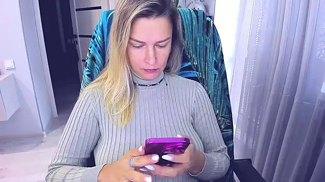 AlexiaDarren 🏜 free naked webcam