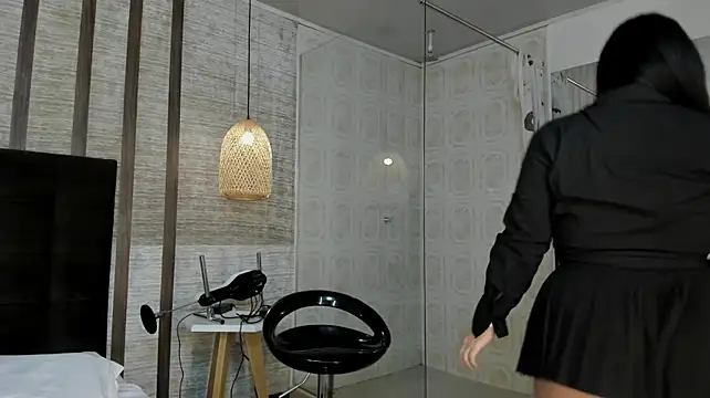 Hannah_Cross webcam