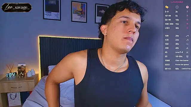 Leo_Savage_ webcam
