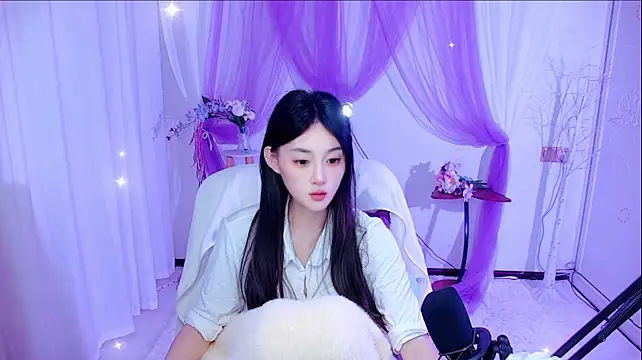 Tili_Lucky webcam