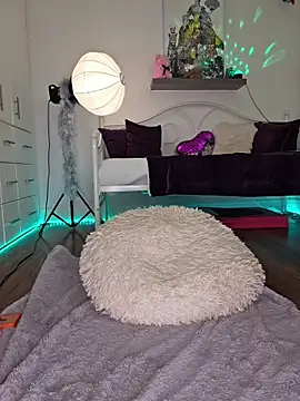 KristaCash webcam
