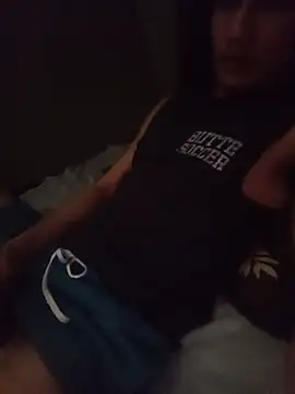 YourAsianSlave webcam