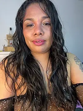 Rashell1_Queen live cam on StripChat
