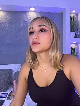 miavegax webcam