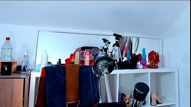 KarlaHartley webcam