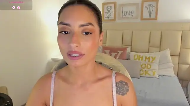 hade_miller webcam