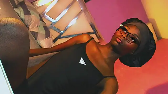 Hilary_tsx