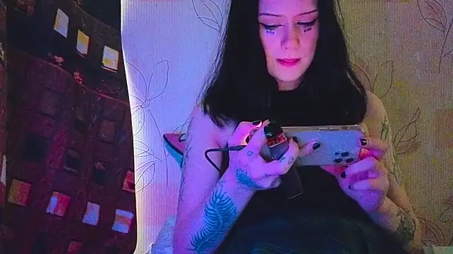 holly_mollyy_ webcam