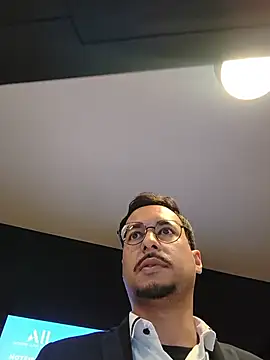 leolim220 webcam