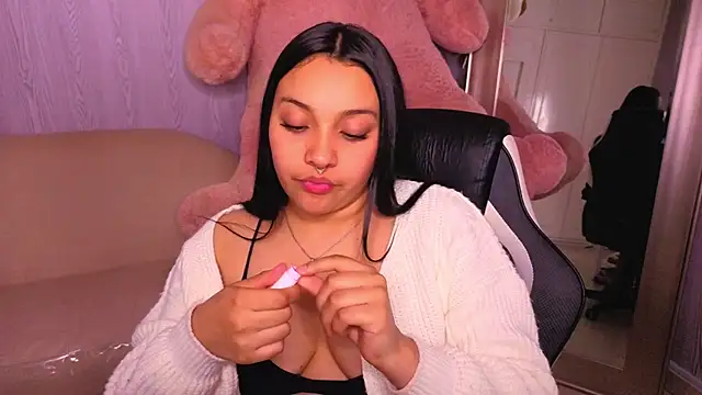 lia_harper_t