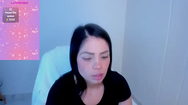 dominique_21 live cam on StripChat