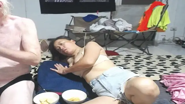 1CuteAndSexy69 webcam