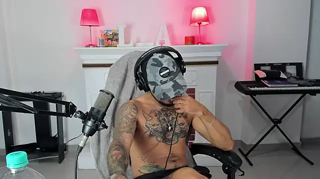 dereck_karter live cam on StripChat