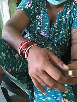 Tamilselviroja- webcam