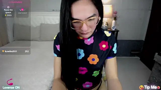 AsianSweetHeartxX webcam