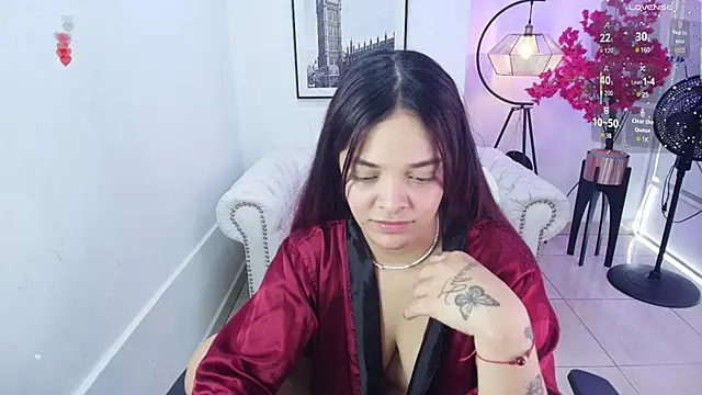 Maggy_t18 webcam