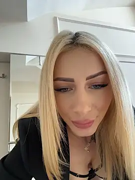 angieshae (F young) - Earn My Tease 😏
