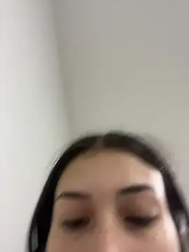 sellene_bloom webcam