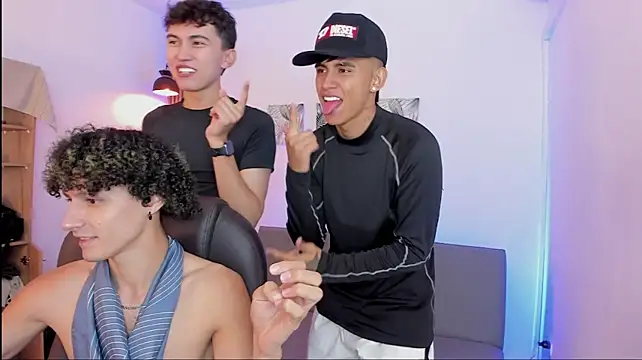 Fun_BoysW live cam preview