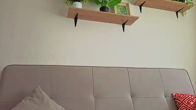 miss_bubbles_ webcam