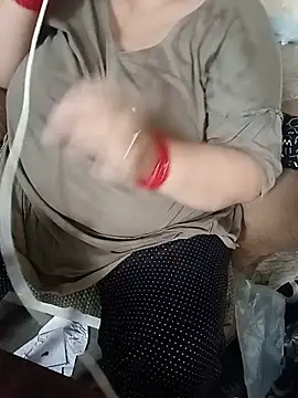 Simran_008 webcam