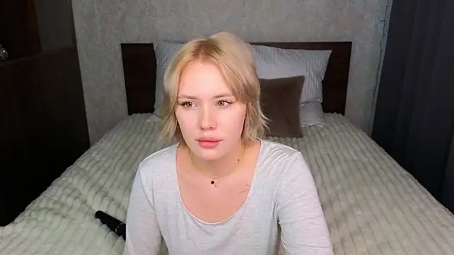 MelissaAvis live cam preview