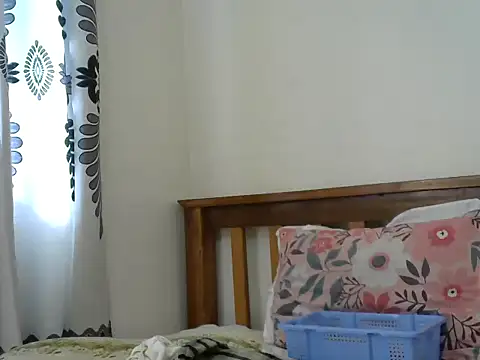 Slim-Thiqq live cam preview