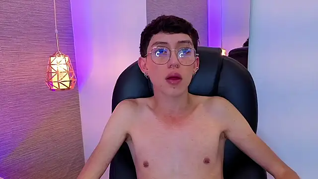 SweetDareX live cam preview