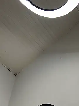 Shadow_Latino webcam