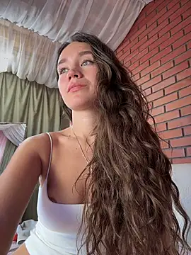 QuietNicole live cam preview