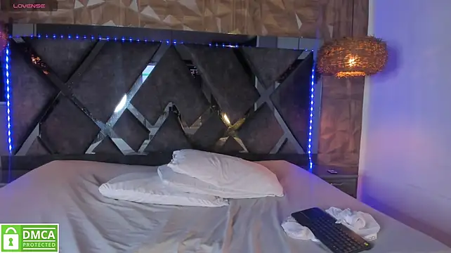 Sophie_Stone19 webcam