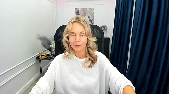 Sinty_Devis live cam preview