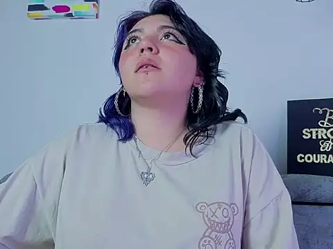 Blueberry_gothic webcam