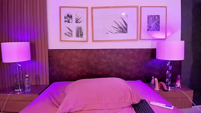 Selene_tea webcam