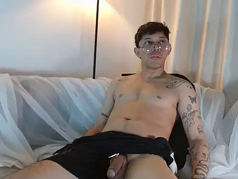 tonysexyboy webcam