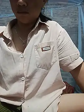 Linda-04 webcam