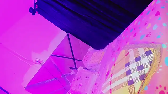 Keily_Tsx1