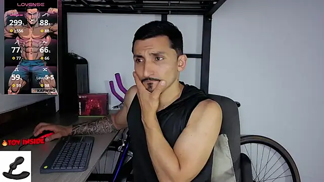 Marck_Muscle webcam