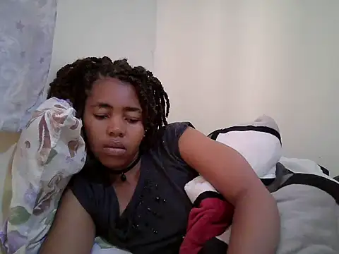 MidnightNala webcam